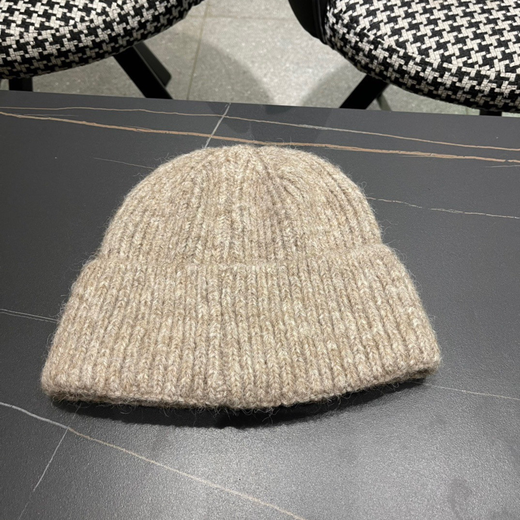D10r beanie