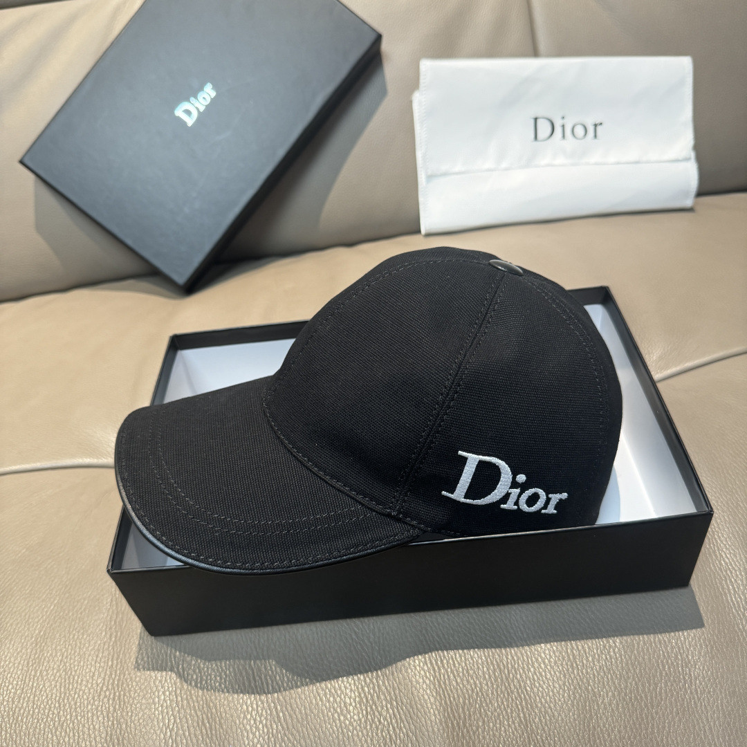 D10r baseball cap
