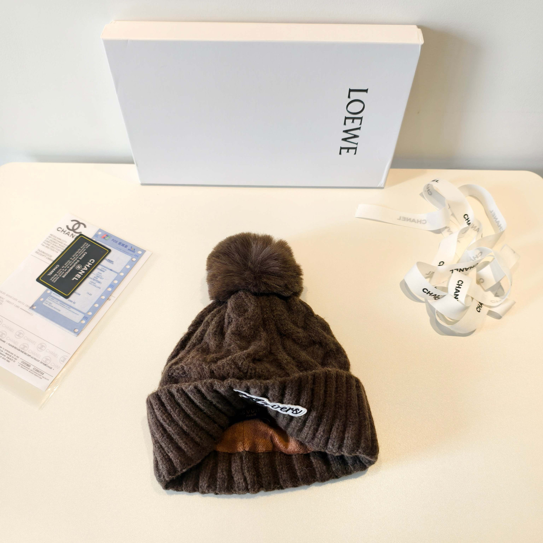 l0vis Vvtt0n beanie