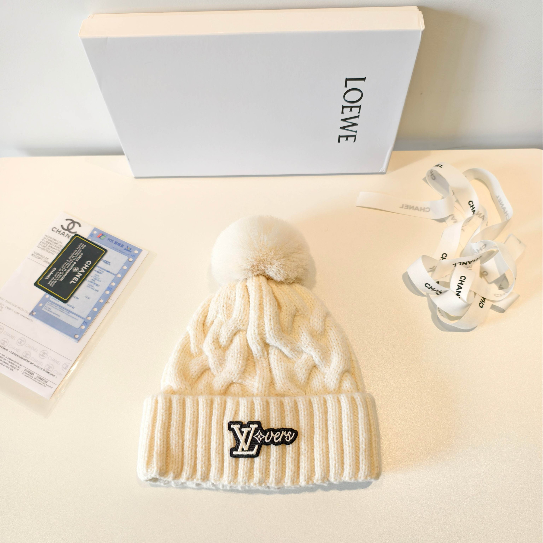 l0vis Vvtt0n beanie