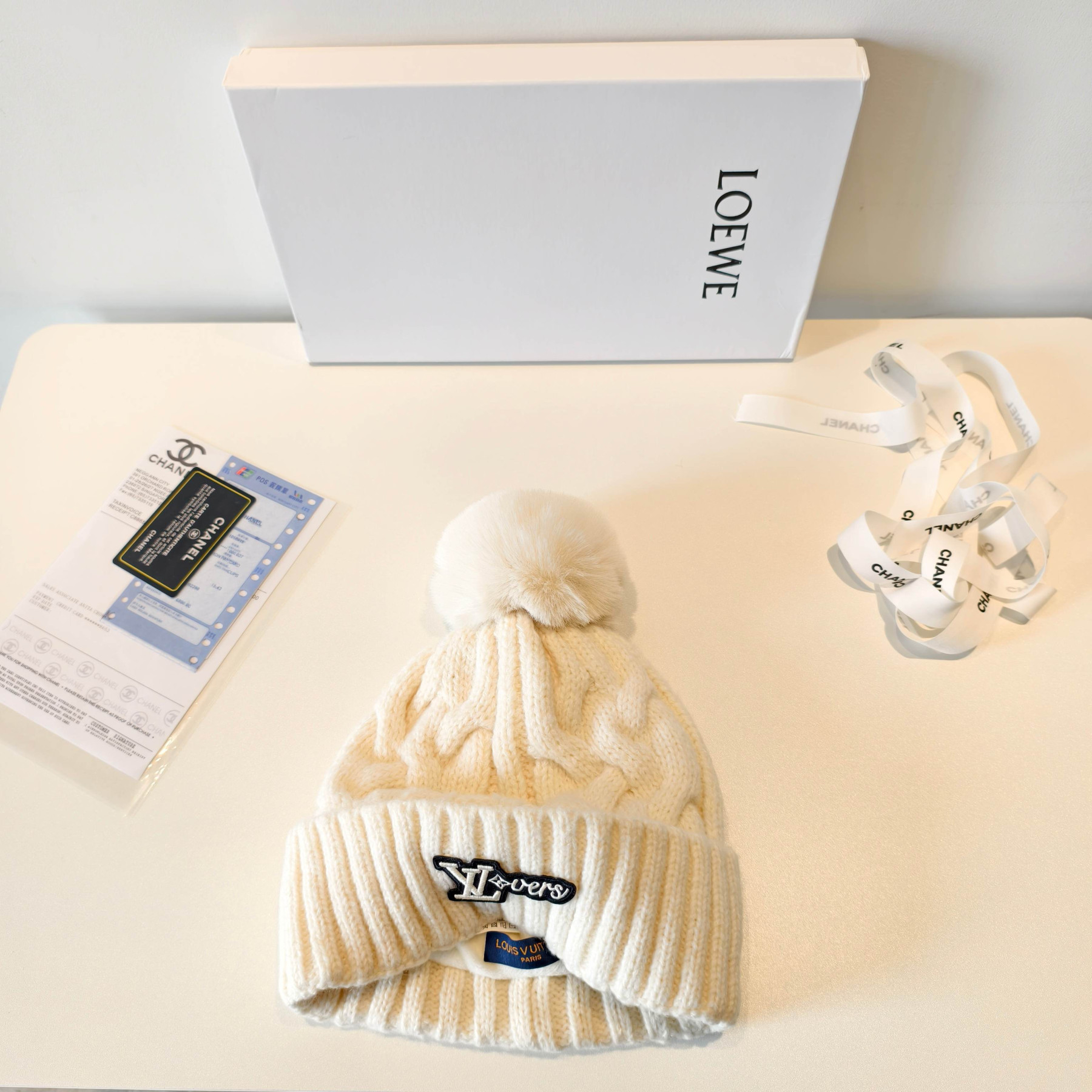 l0vis Vvtt0n beanie
