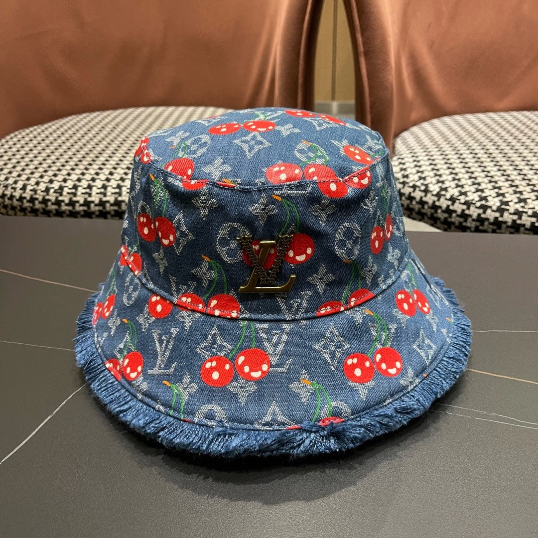 l0vis Vvtt0n bucket hat