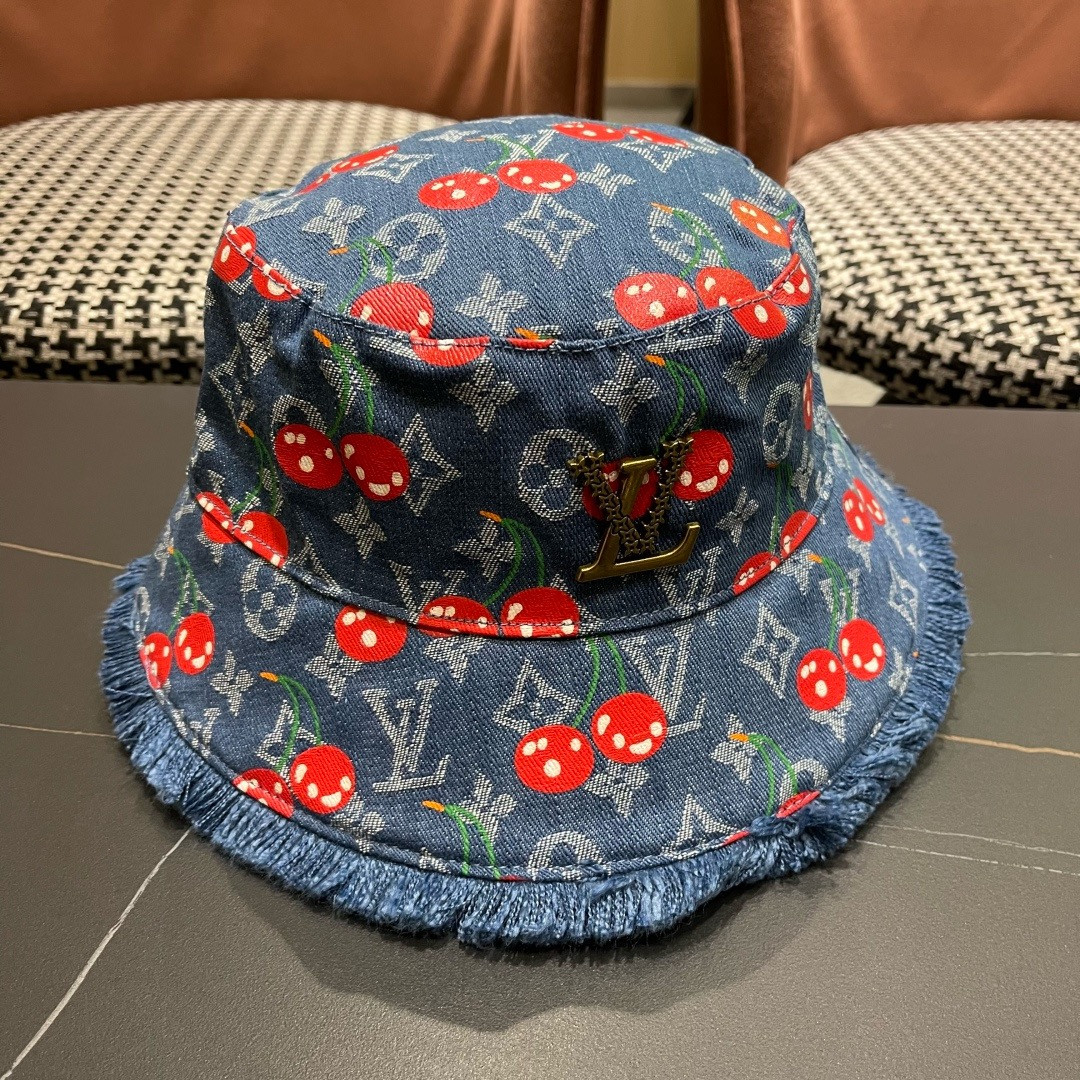l0vis Vvtt0n bucket hat