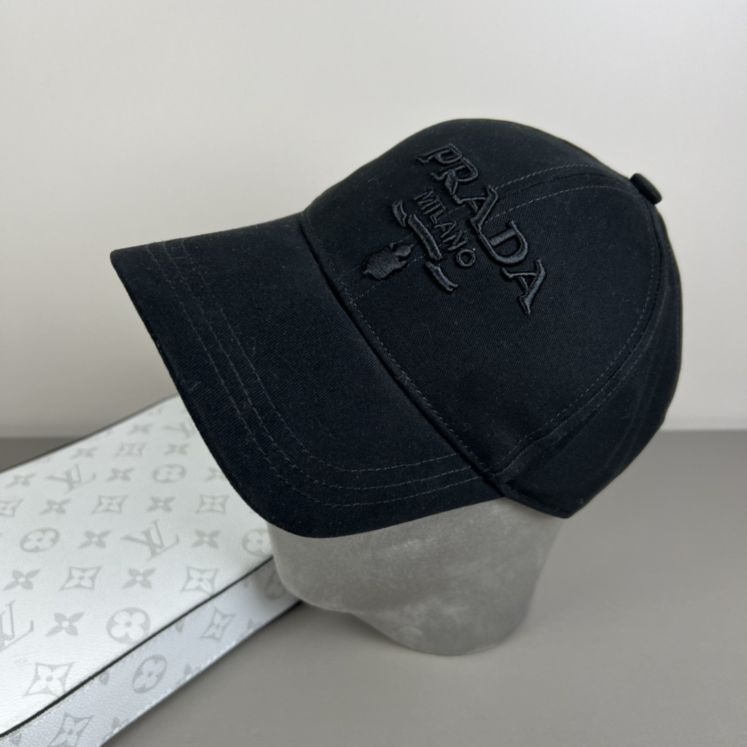 Pra*a baseball cap