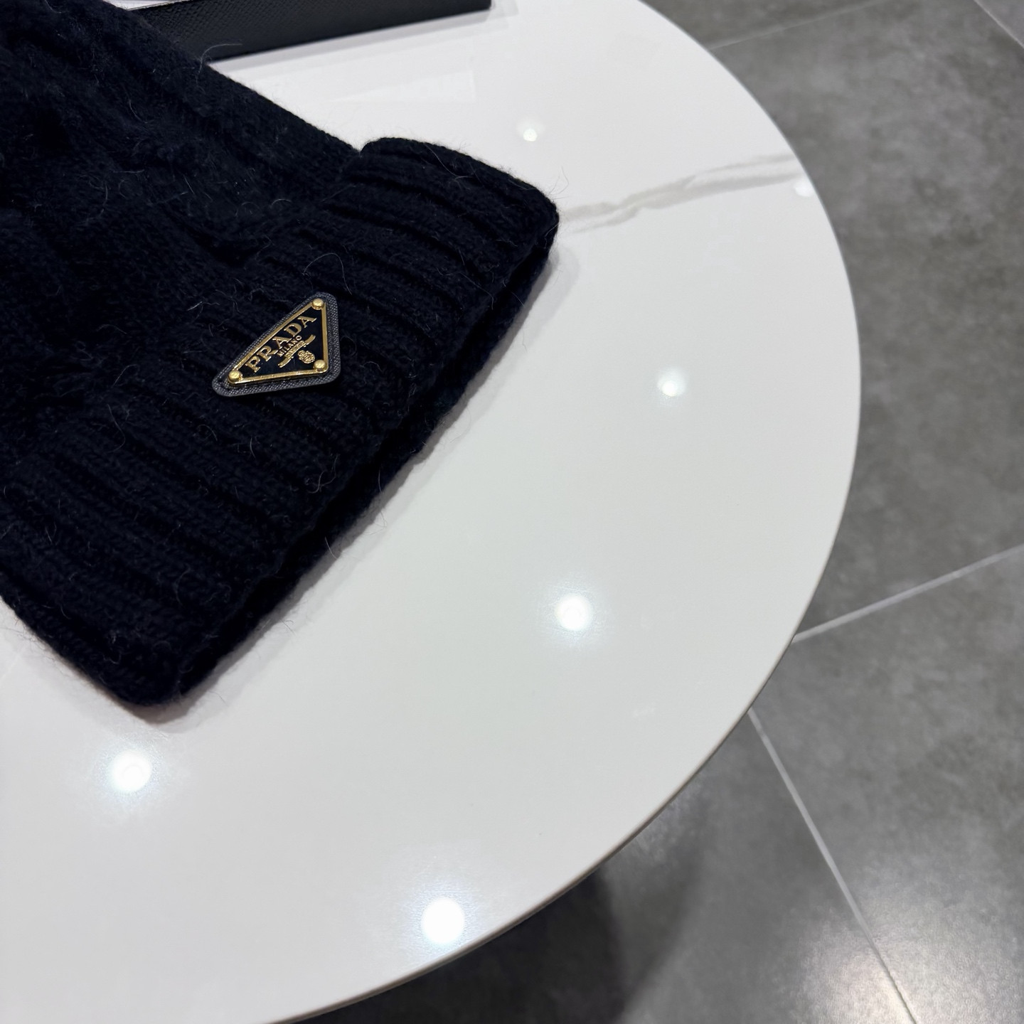 Pra*a beanie