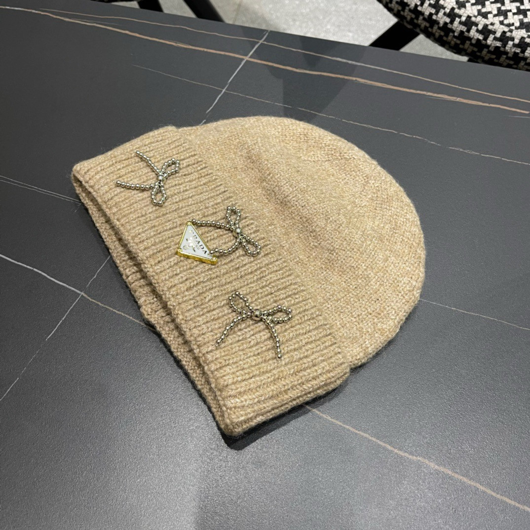 Pra*a beanie