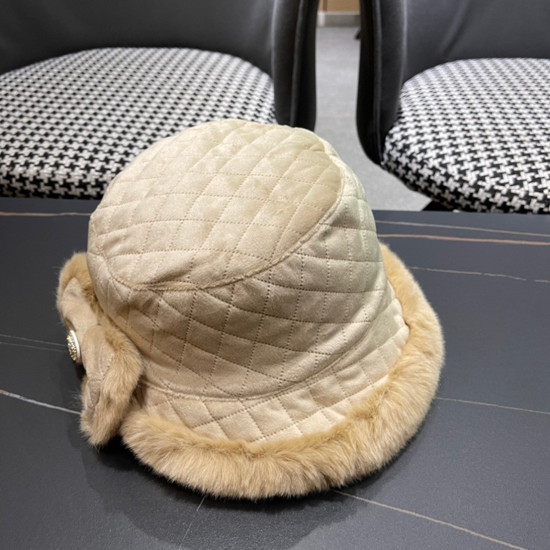 Pra*a bucket hat