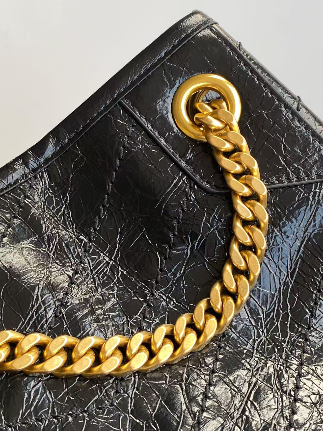 Y51 NIKI Small Shopping in Vintage Leather 25x30x8-12cm