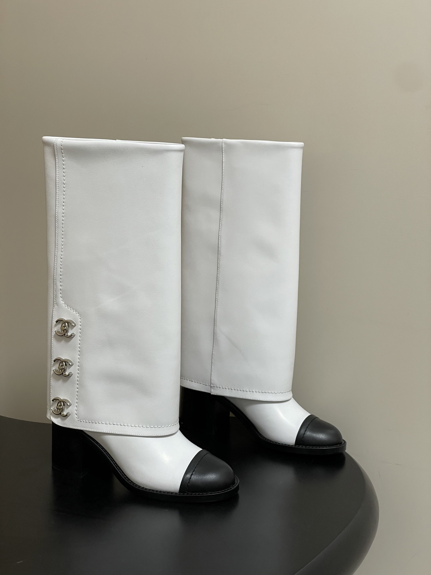 UA Ch**el High Boots 7cm Heel