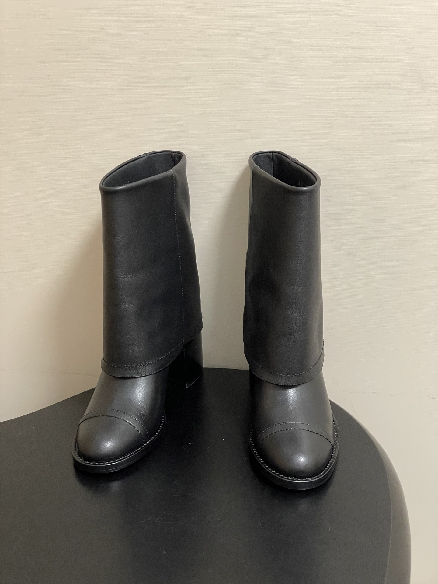 UA Ch**el Short Boots 7cm Heel