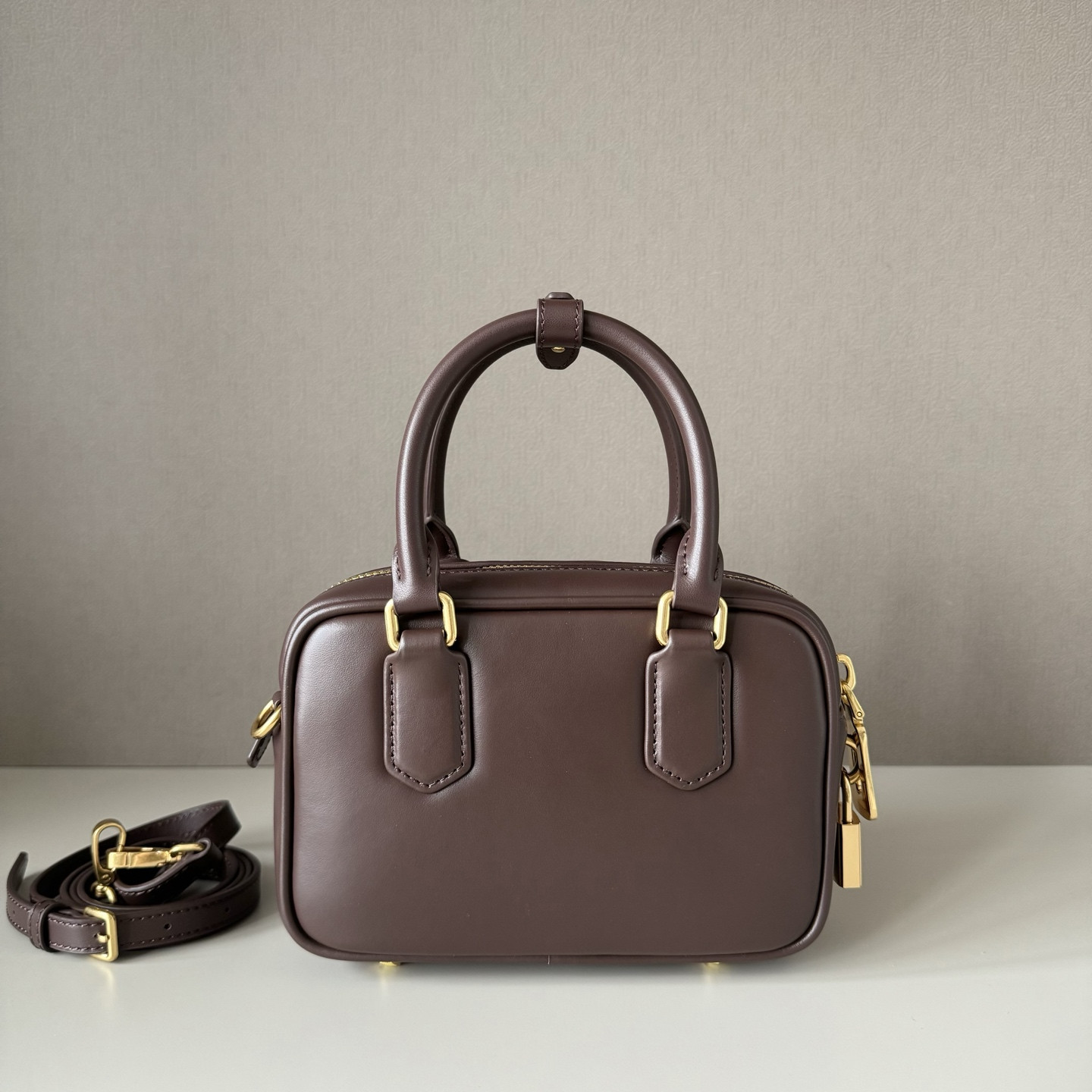 Miu Miu Arcadie Leather Bag 13x19x6cm