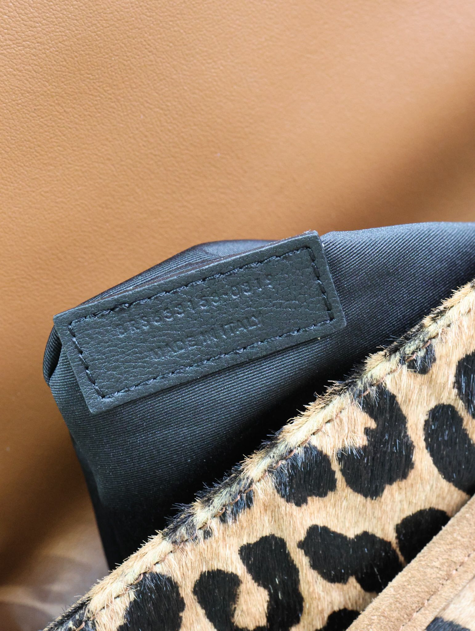 Y51 NIKI MEDIUM 28x20x8.5cm