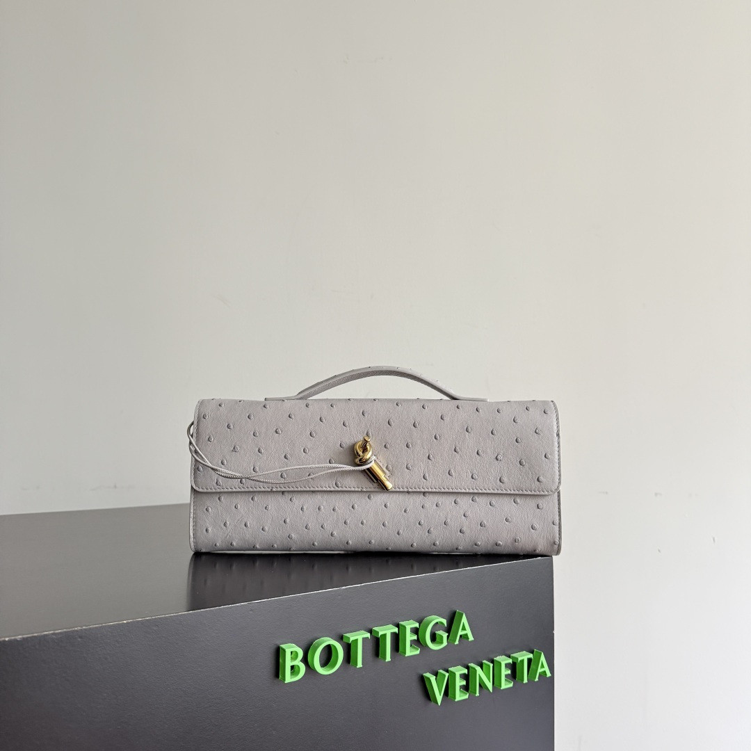 B0tt*ga Ven*ta Andiamo Clutch 13x31x3cm