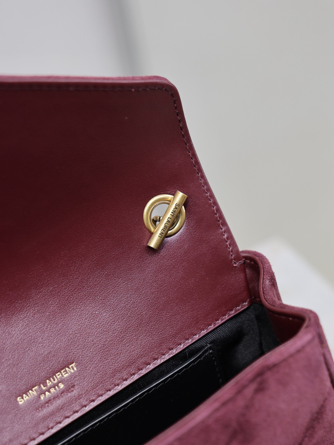 YSL LOULOU MINI in Suede 20x12x5cm