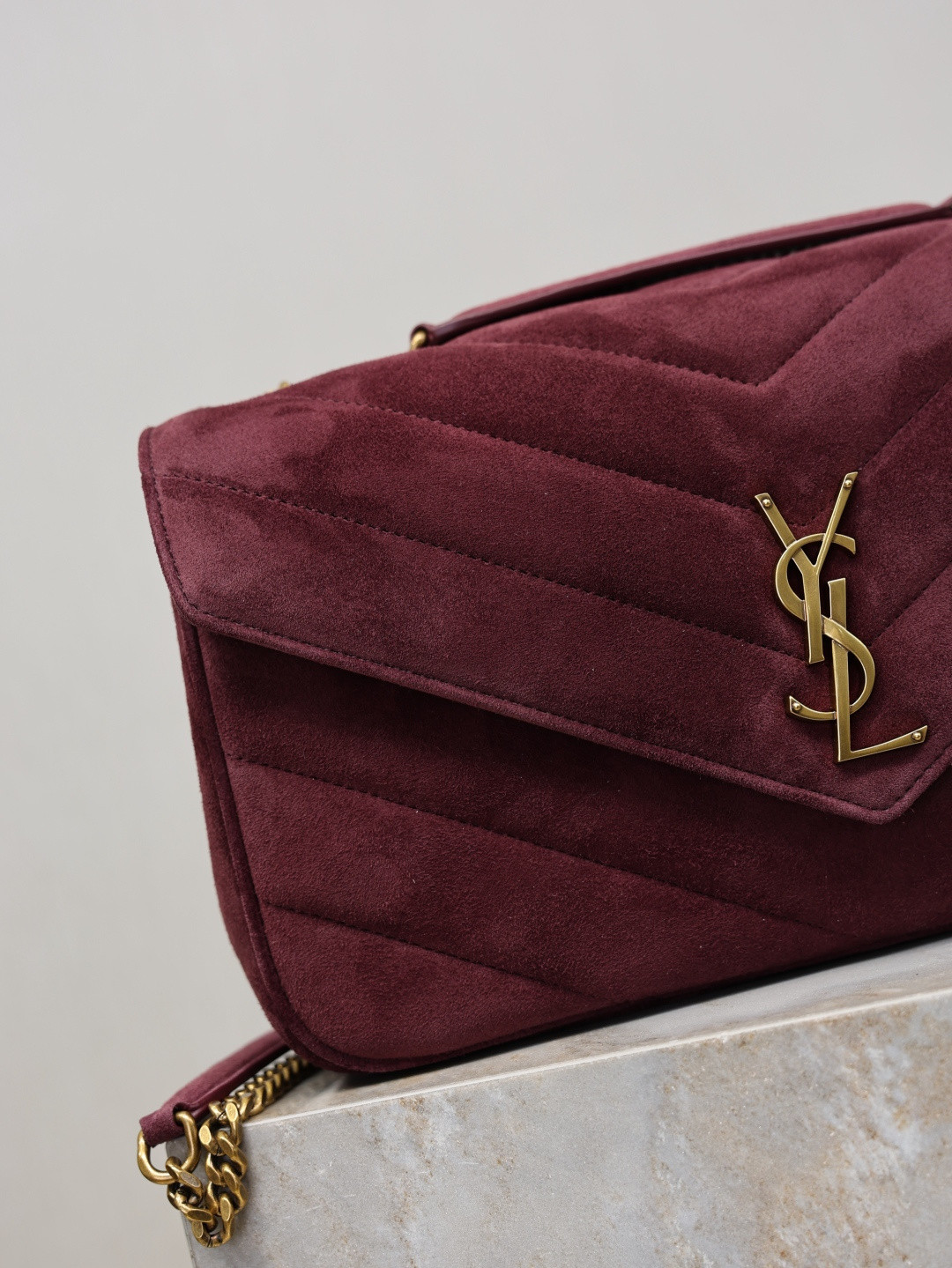 YSL LOULOU Medium in Suede 29x17x8cm