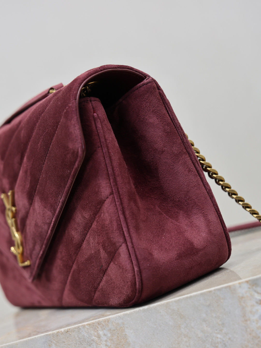 YSL LOULOU Medium in Suede 29x17x8cm