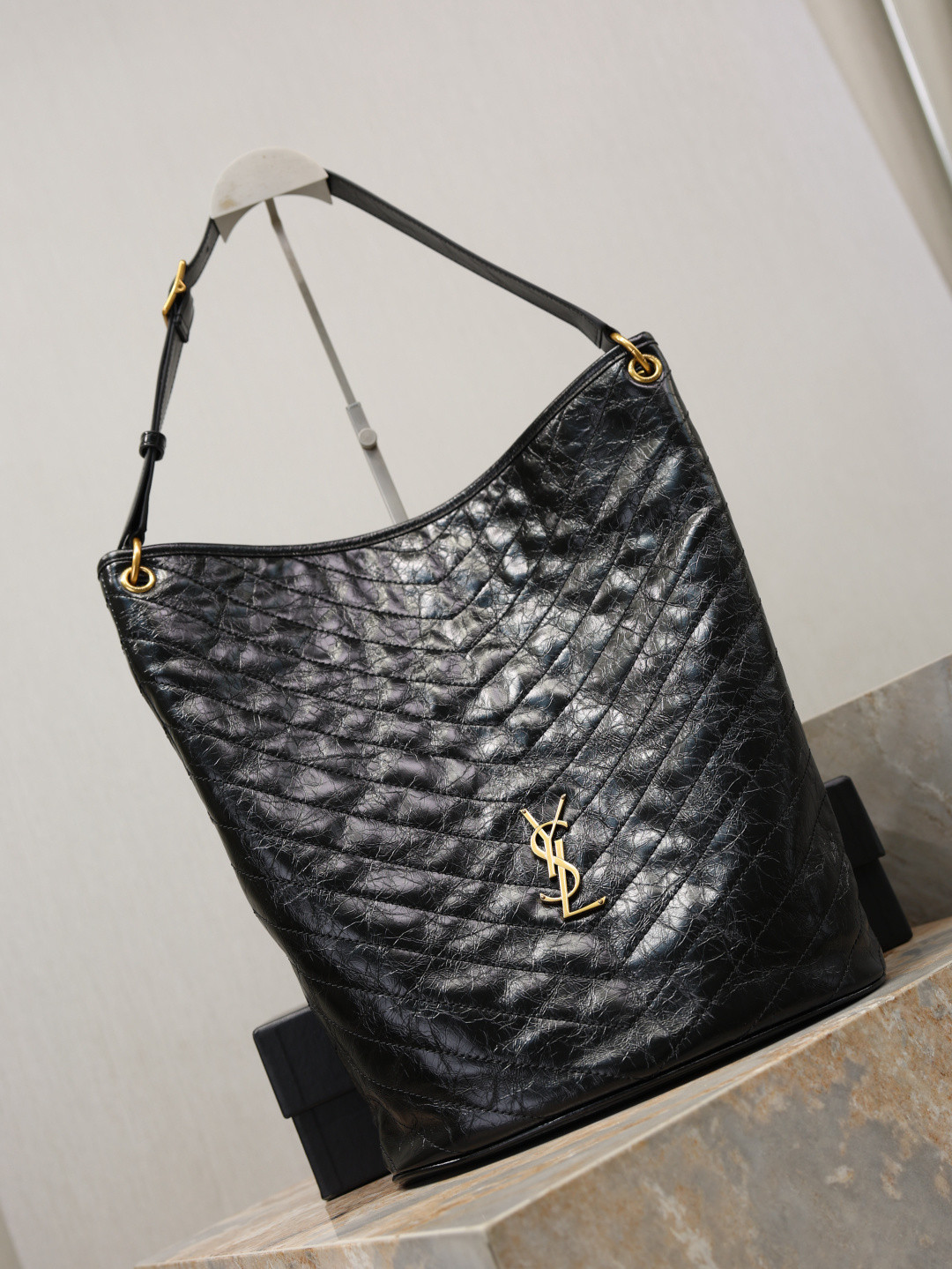 YSL NIKI Supple Bucket 33x16x40cm