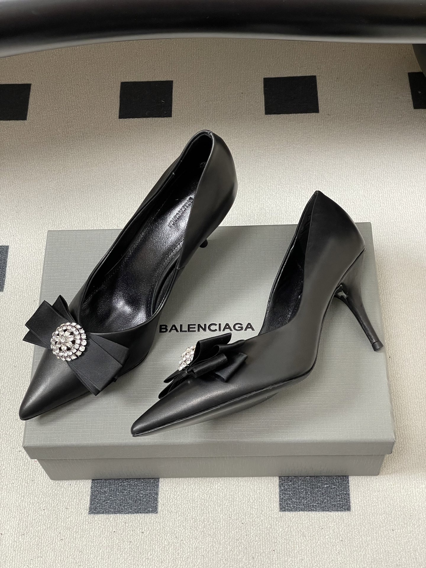 UA Balenciaga Avenue Palazzo Pump