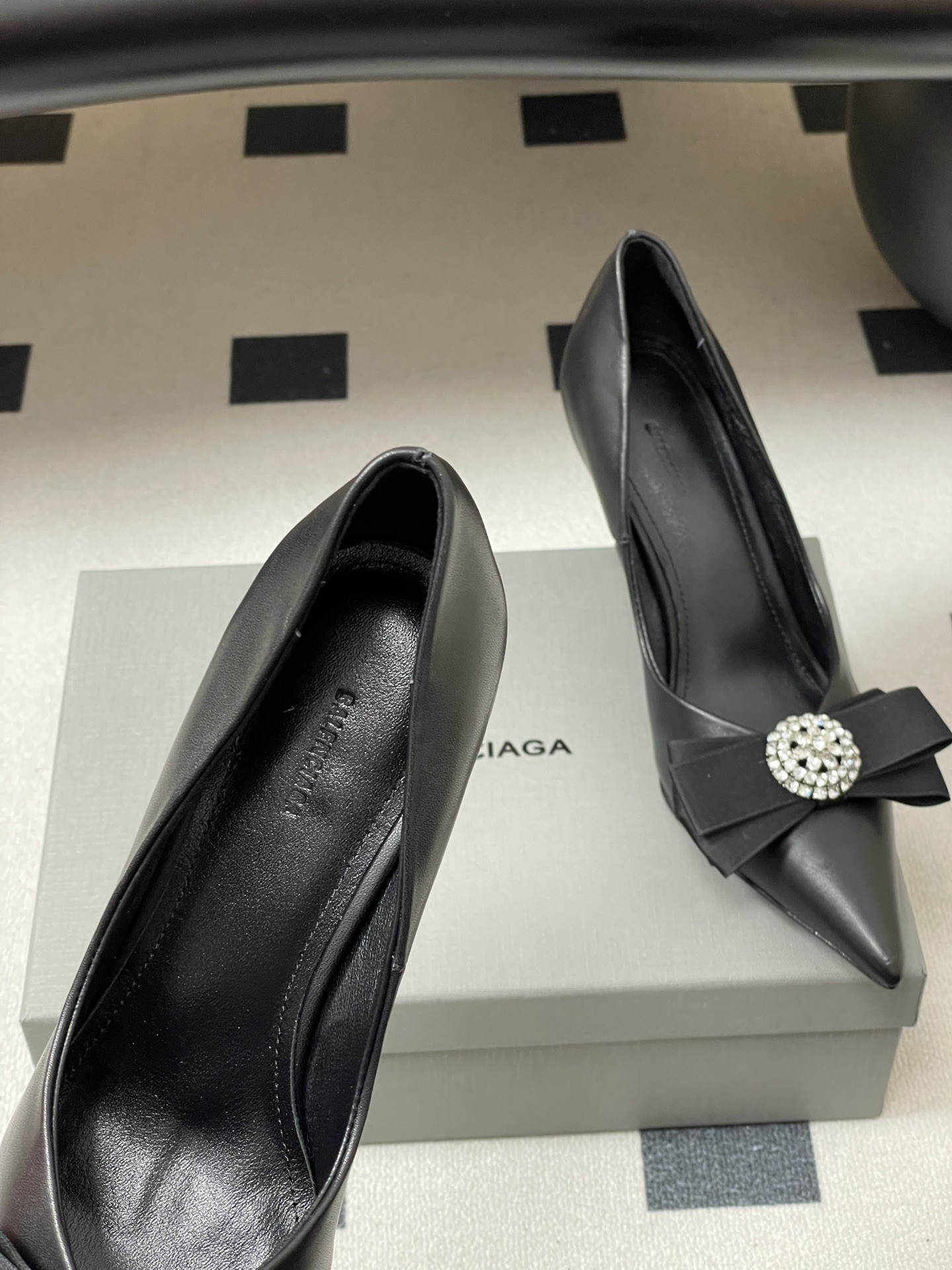 UA Balenciaga Avenue Palazzo Pump