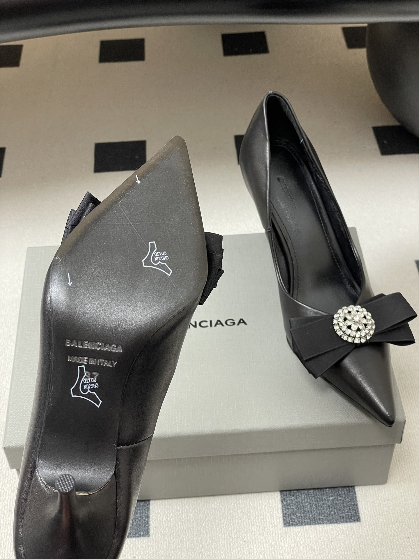 UA Balenciaga Avenue Palazzo Pump