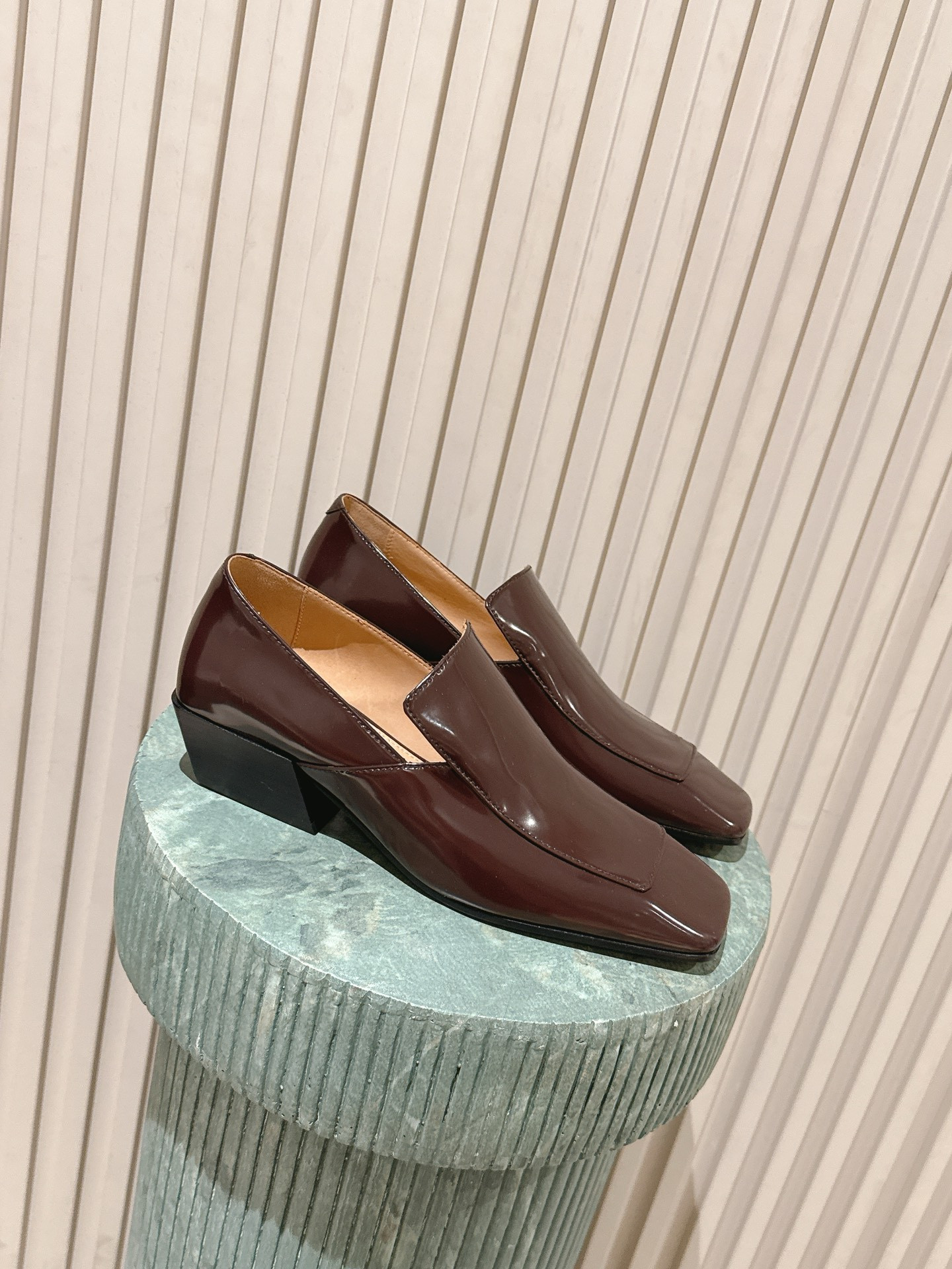 UA Bottega Veneta Ventura Loafer