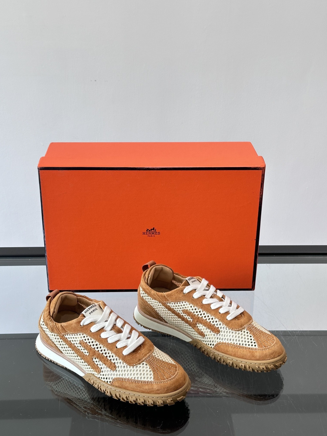 UA Hermès Jet Sneaker