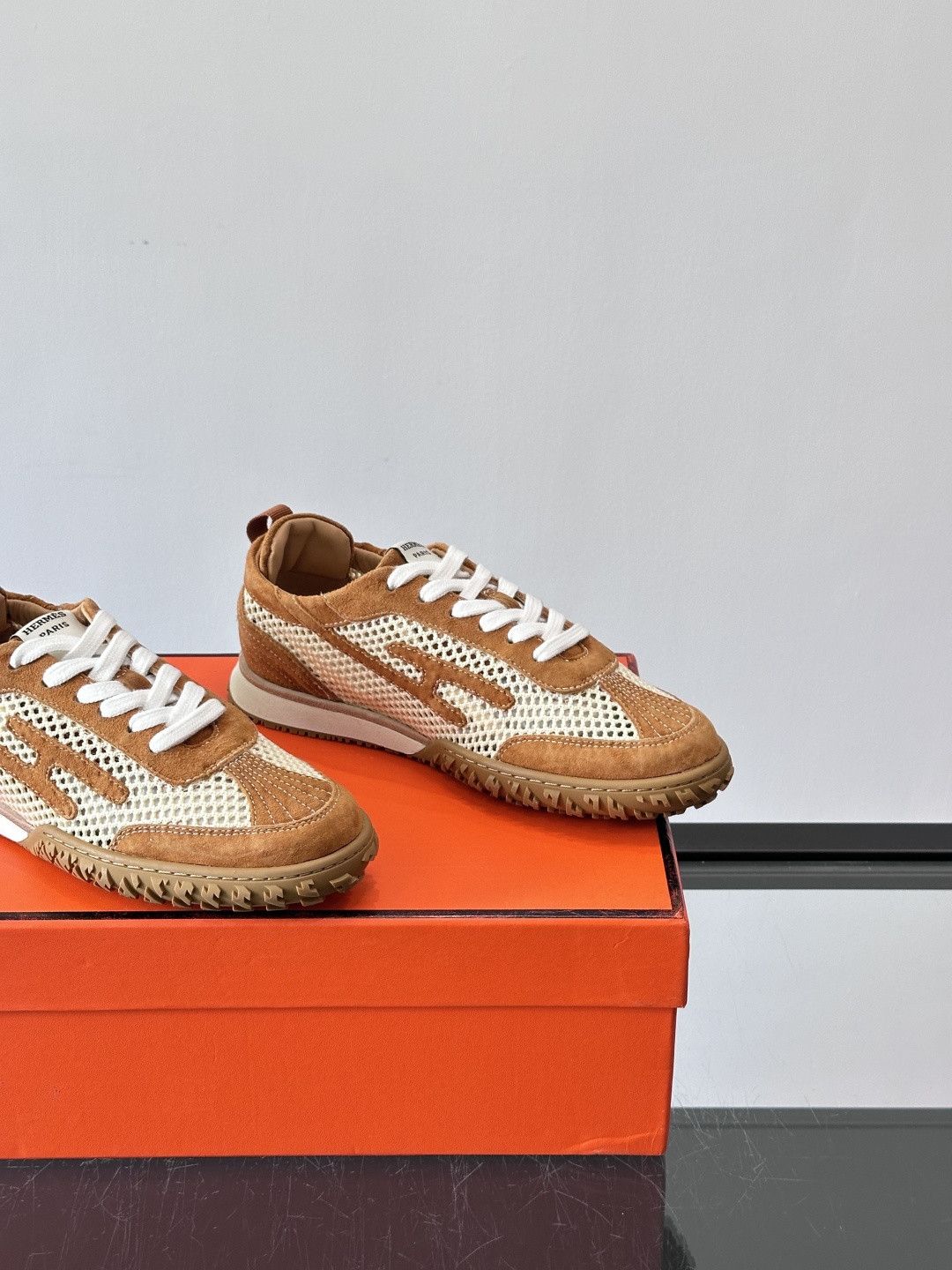 UA Hermès Jet Sneaker