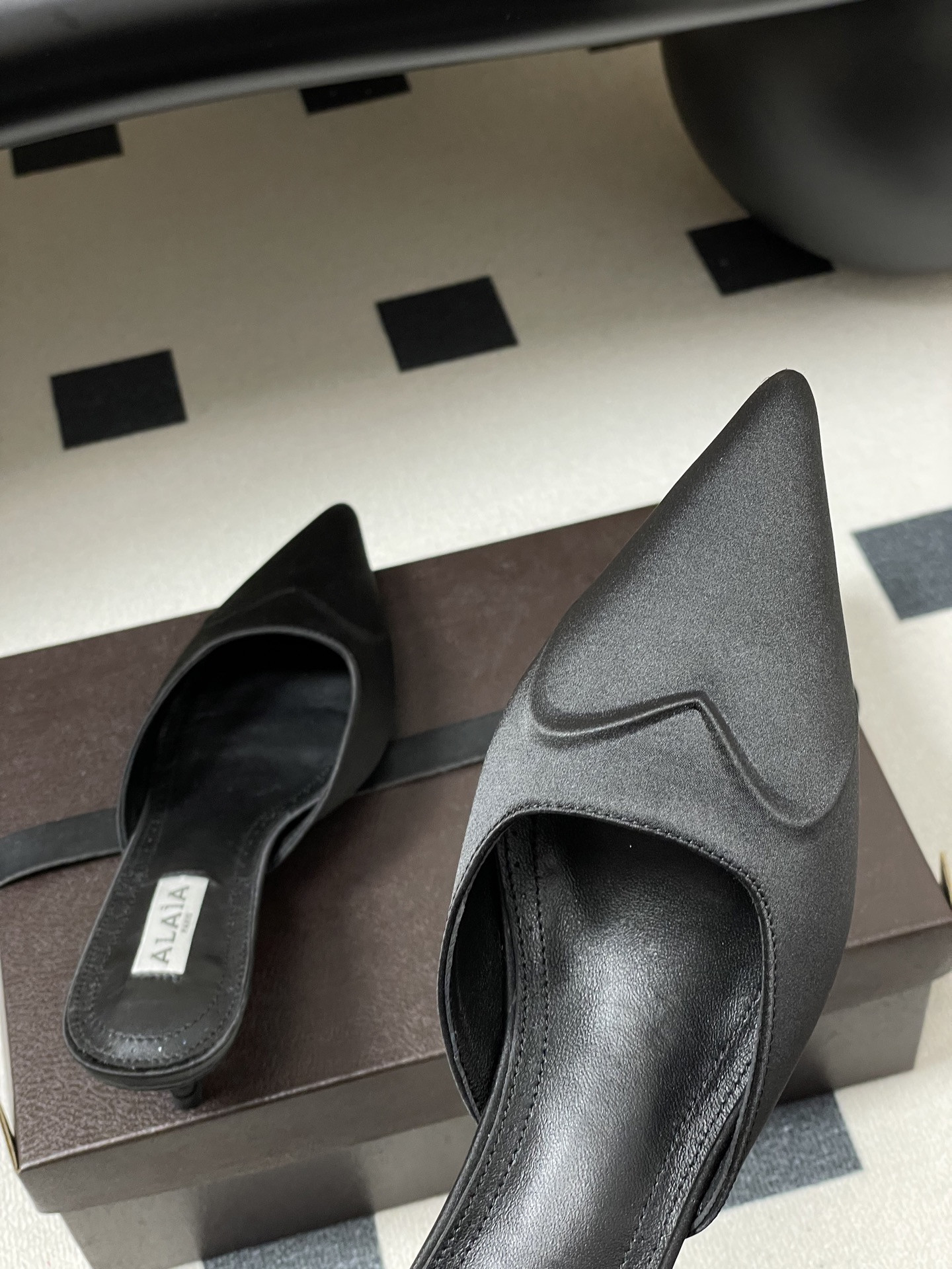 UA Alaïa Le Cœur 3D Satin Mules 6.5cm Heel