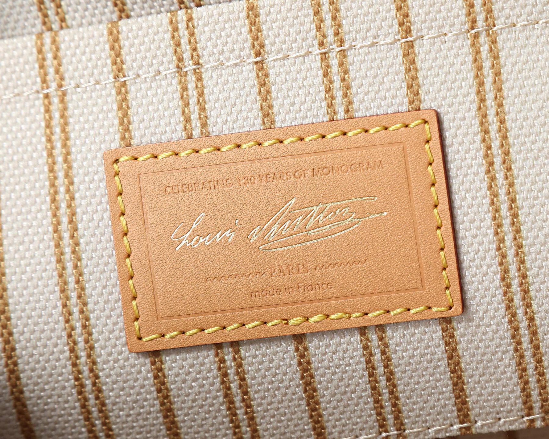 LV ALMA TRUNK BB Gloves M28105 19x11x22cm