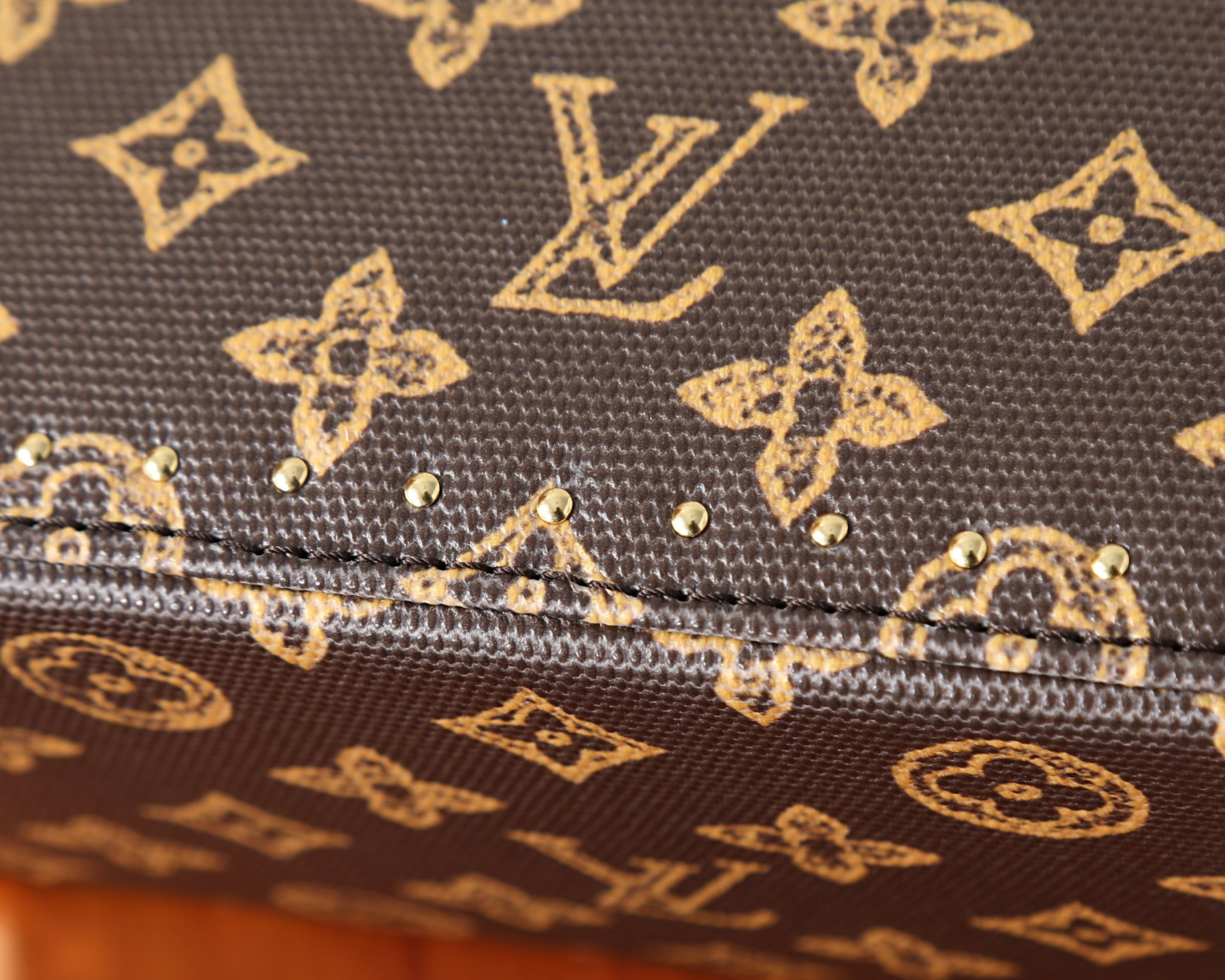 LV ALMA TRUNK BB Gloves M28105 19x11x22cm