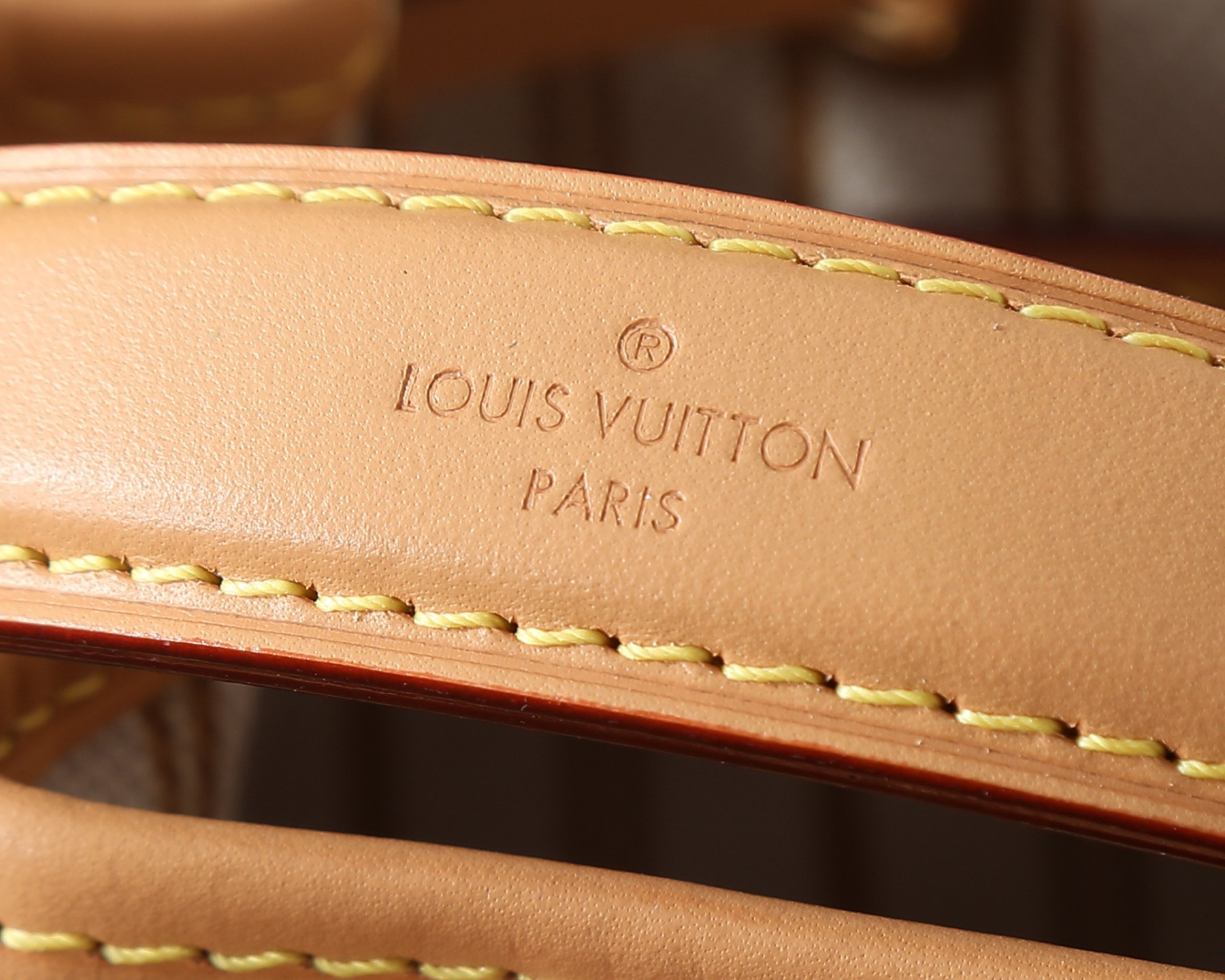 LV NANO NOÉ Handbag M27699 16x10x13cm