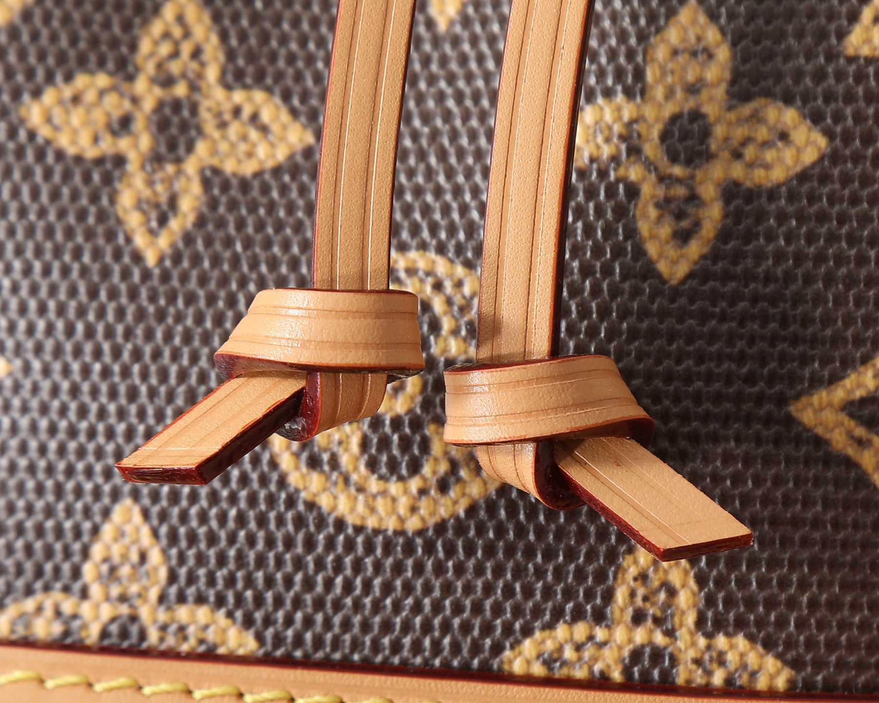 LV NANO NOÉ Handbag M27699 16x10x13cm