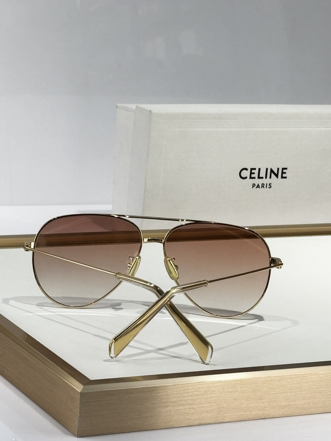 Ce1i*e aviator sunglasses cl40062 61-12-145