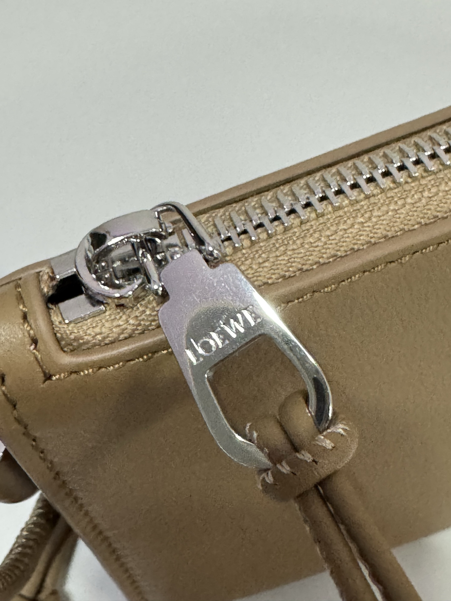 L0ew* joya pouch 11x22x6cm