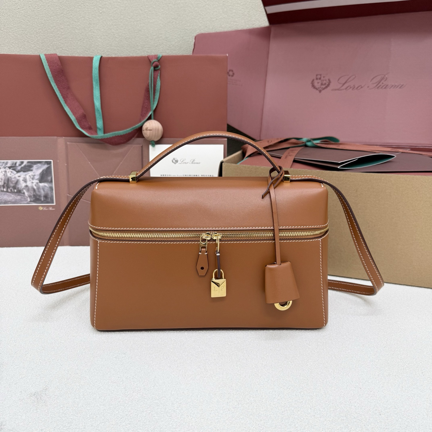 L0r0 P1ana extra pocket l27 16x27x10cm