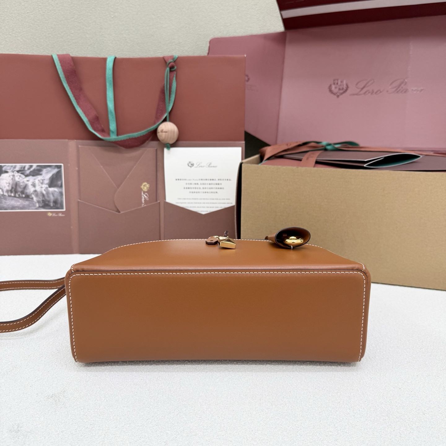 L0r0 P1ana extra pocket l27 16x27x10cm