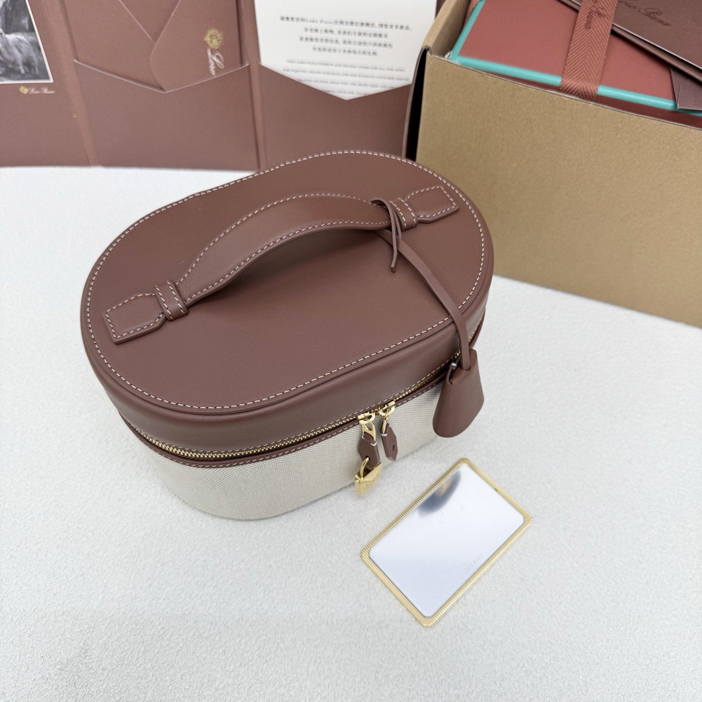 L0r0 P1ana extra vanity case 21x15x12cm