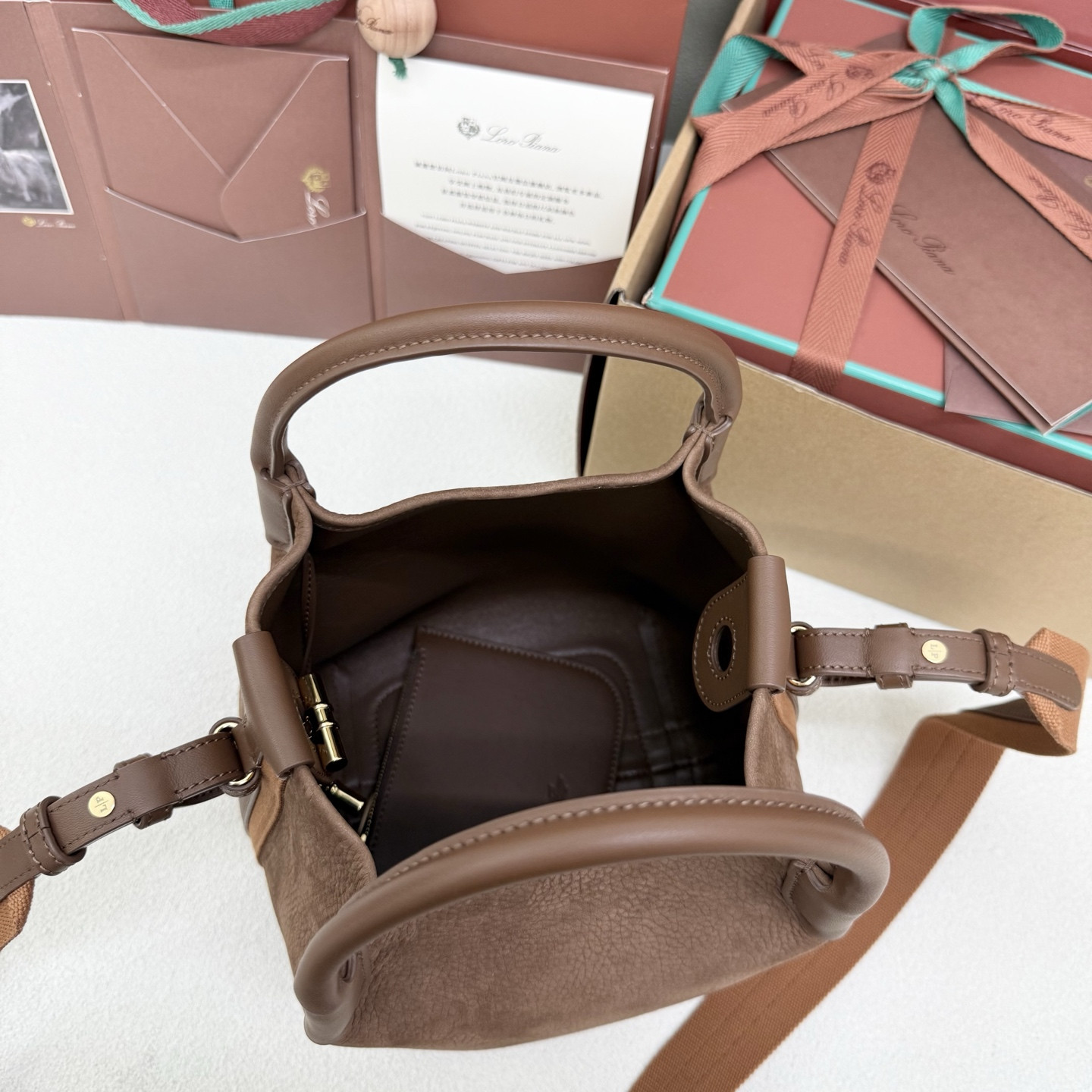 L0r0 P1ana small bale bag 17x20x17cm