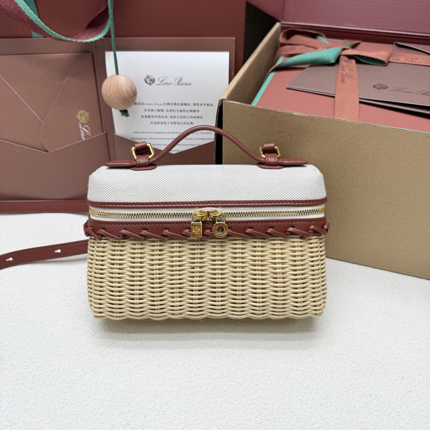 L0r0 P1ana extra pocket l19 wicker bag 19 x 11.5 x 7cm