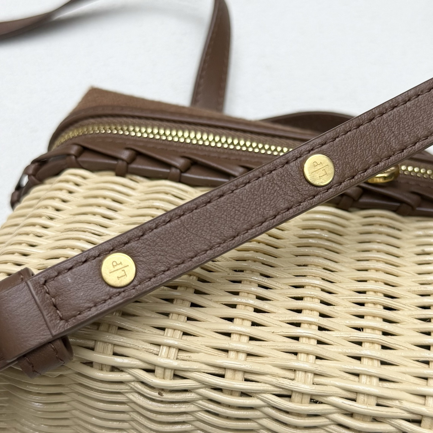 L0r0 P1ana extra pocket l19 wicker bag 19 x 11.5 x 7cm