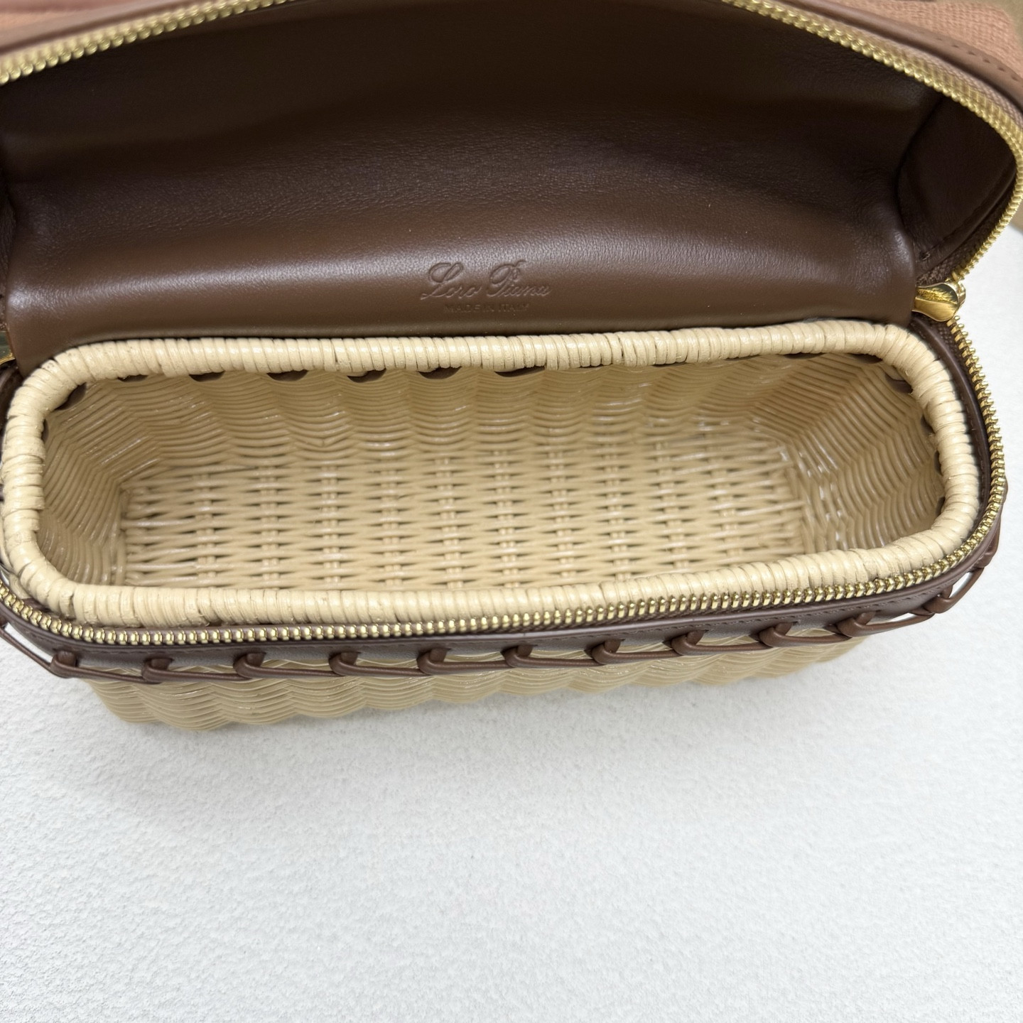L0r0 P1ana extra pocket l19 wicker bag 19 x 11.5 x 7cm