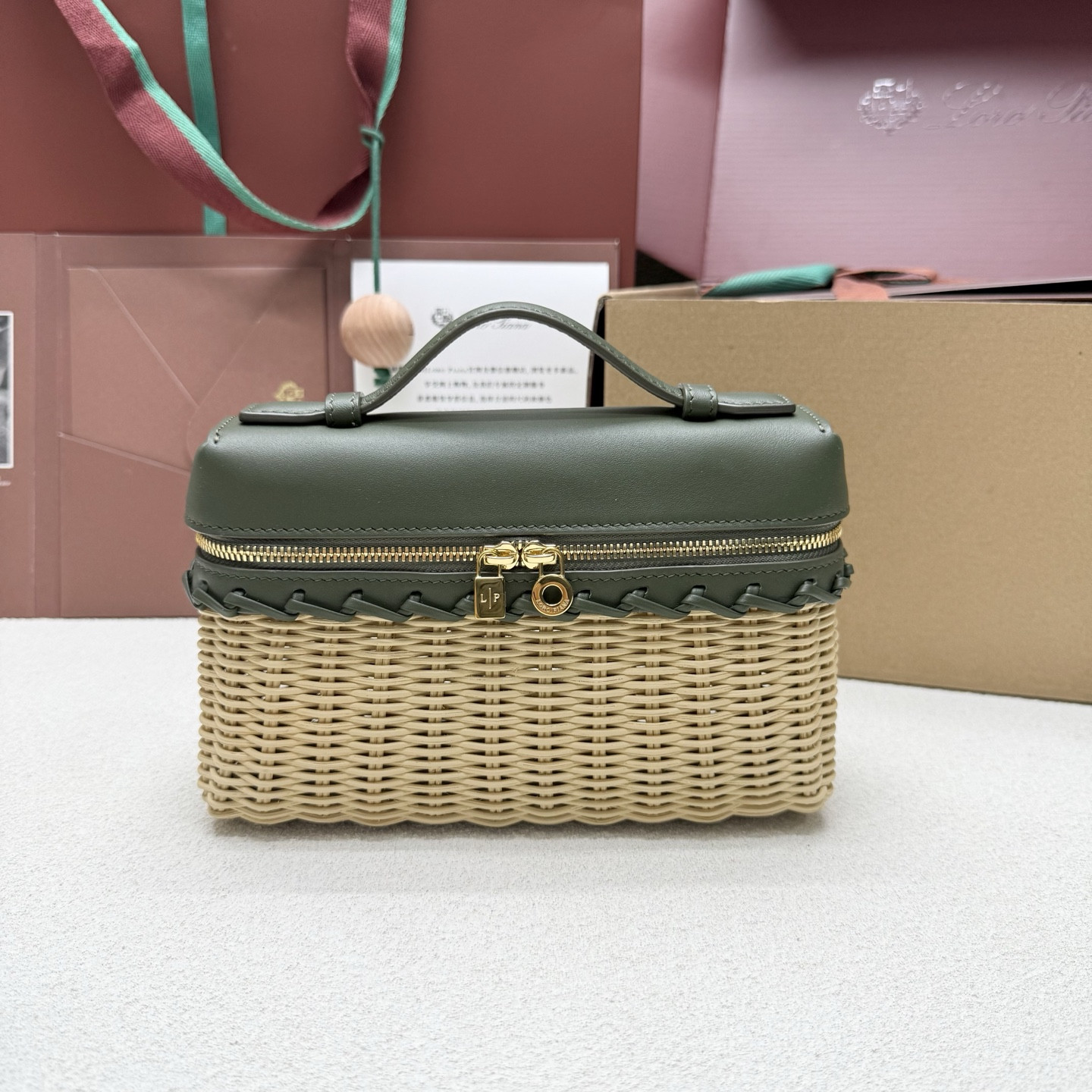 L0r0 P1ana extra pocket l19 wicker bag 19 x 11.5 x 7cm