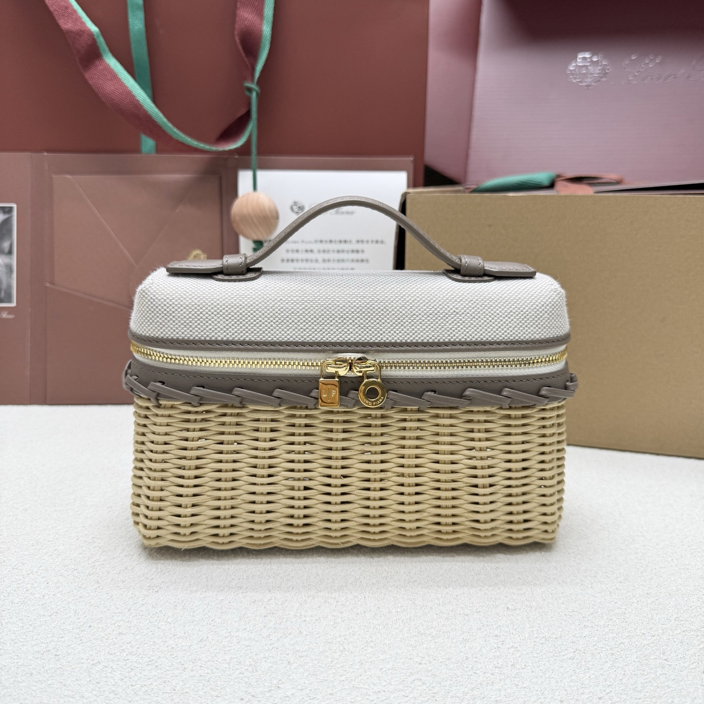 L0r0 P1ana extra pocket l19 wicker bag 19 x 11.5 x 7cm