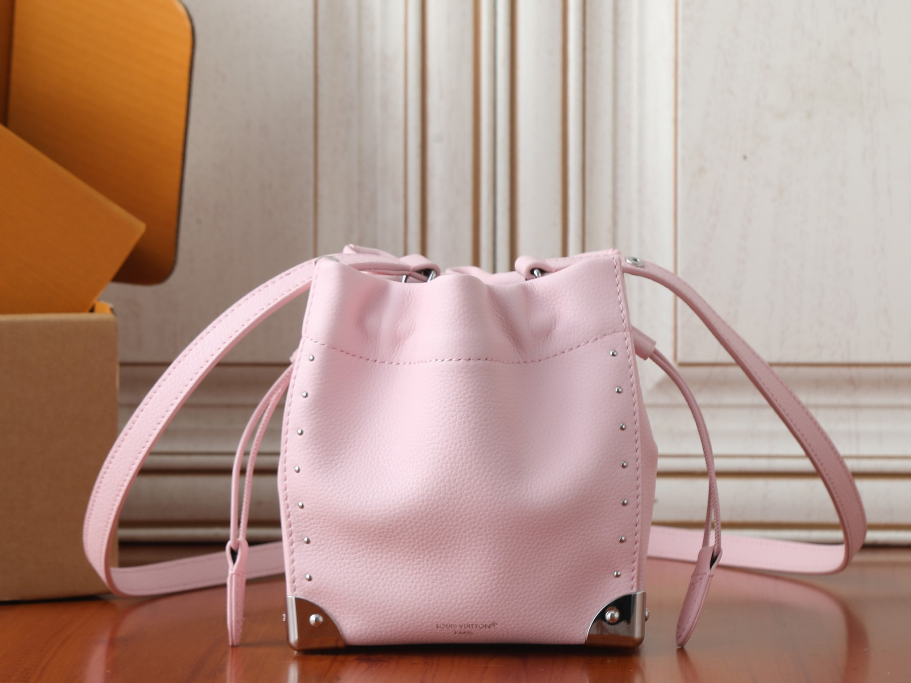LV Nano Noé Trunk M2A067 15x17x8cm