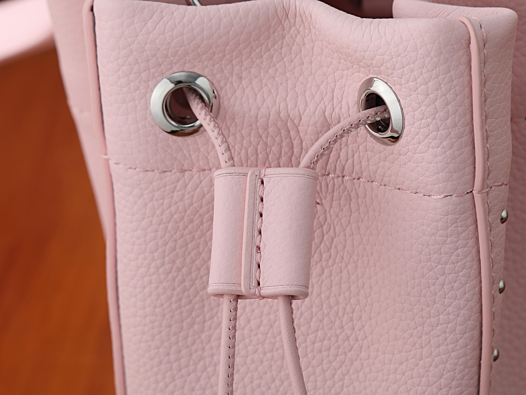 LV Nano Noé Trunk M2A067 15x17x8cm
