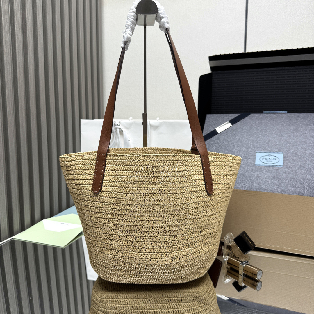 Pra*a Medium Crochet and Leather Tote Bag 26x24x15cm
