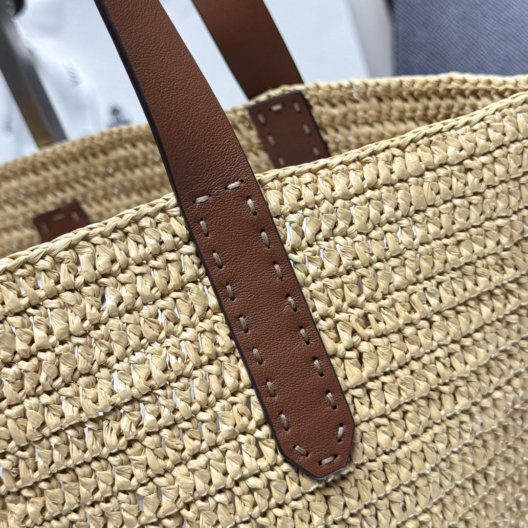 Pra*a Medium Crochet and Leather Tote Bag 26x24x15cm