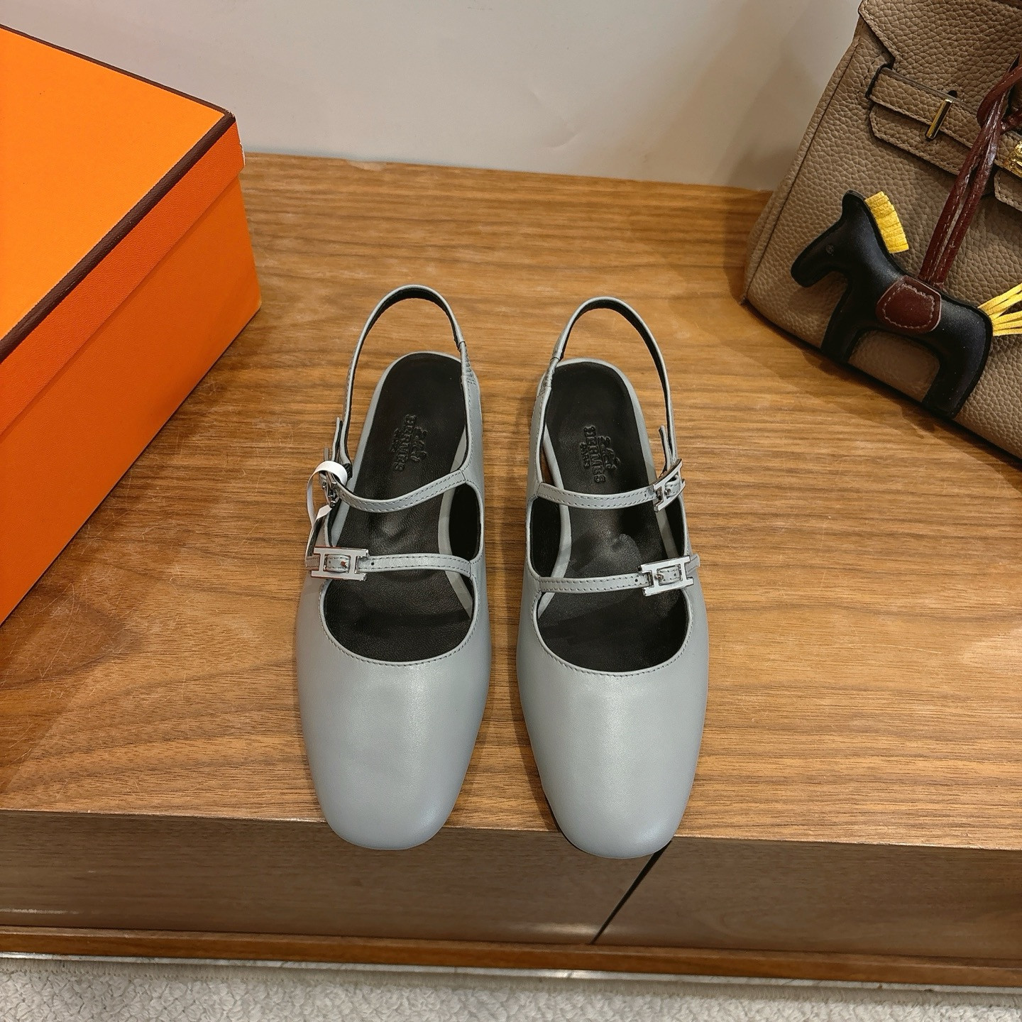 UA H**me5 Mila slingback