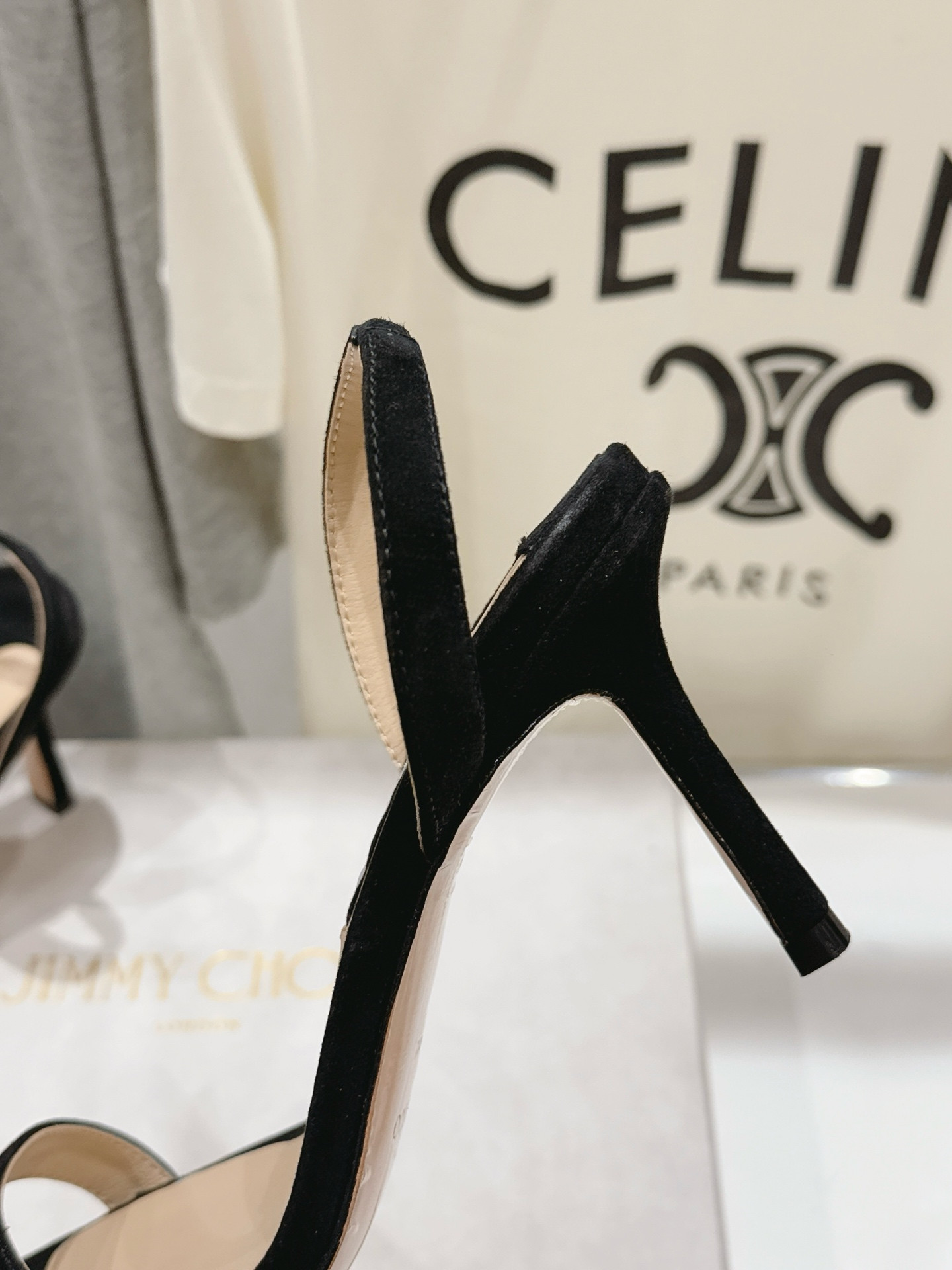 UA J1m*y Ch00 Jenn Sandals