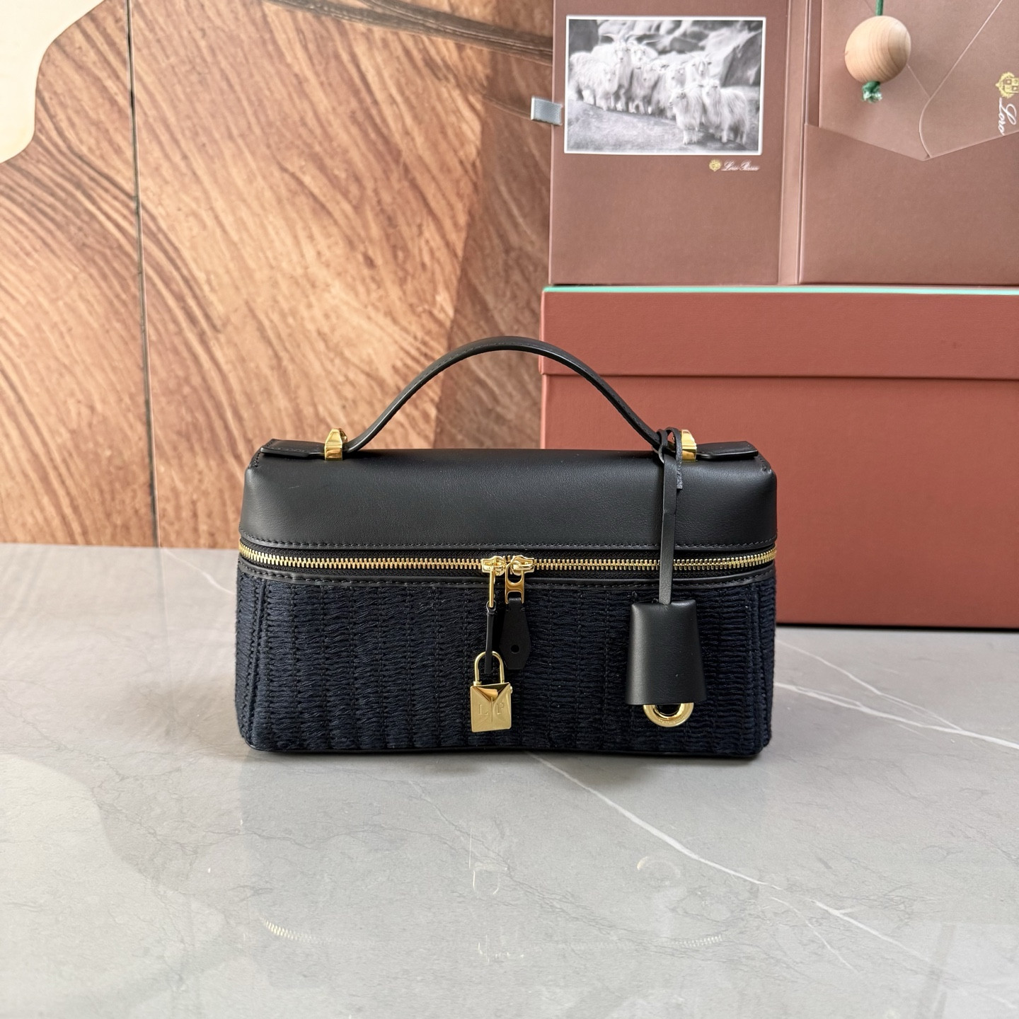 L0r0 P1ana Extra Bag L23 Deep Blue 23x12x7cm